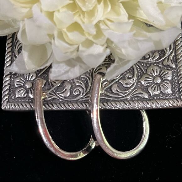 NEW Sterling Silver 925 Vintage Elongated Flattened Teardrop Hoop Earrings 1.25 - Picture 2 of 15